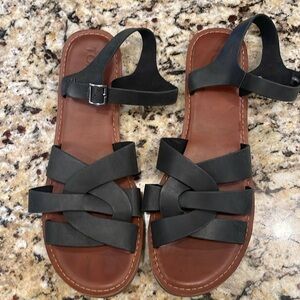 Women’s Toms buckle Sandals